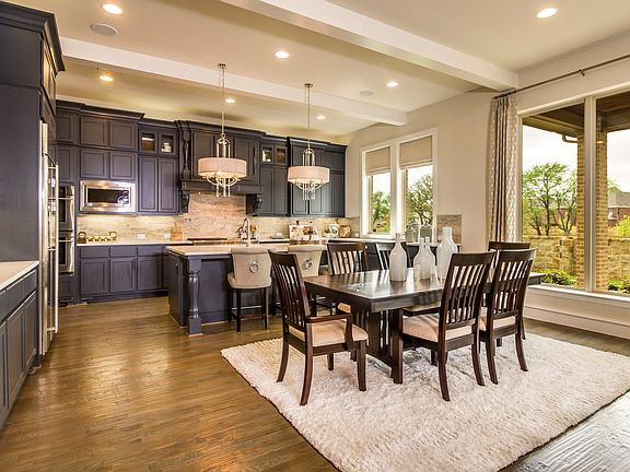 Perfect kitchen and dining area