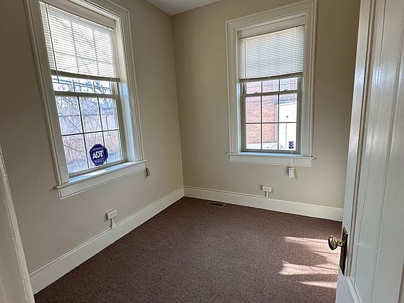 5th image of 10067 Franklin Ave APT 1W