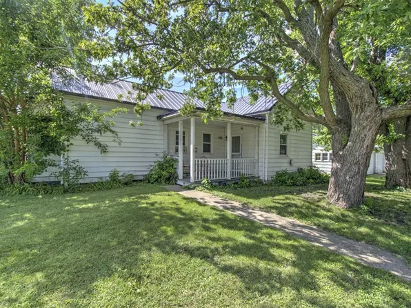 302 N Washington St, Cerro Gordo, IL 61818