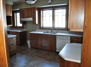 402 1st Ave SE, West Bend, IA 50597