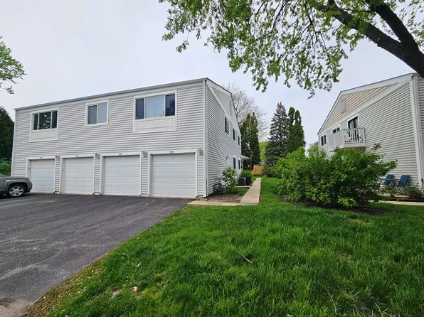 868 Cambridge Pl #868, Wheeling, IL 60090