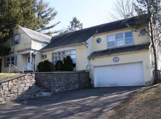 53 Amherst Dr, Hastings On Hudson, NY 10706