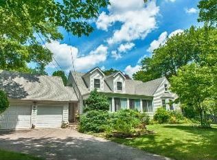 8 Hillandale Mnr, Norwalk, CT 06851