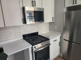 109 Endicott St APT 3, Boston, MA 02113