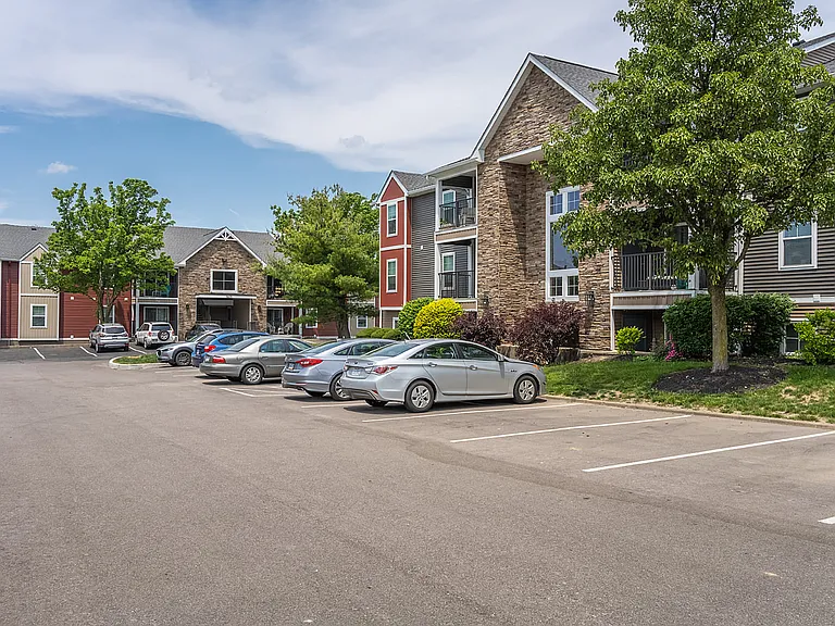 Hilltop Apartments — Photo 47