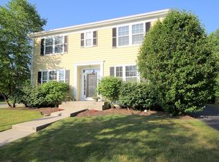 151 Depot St, Vernon Hills, IL