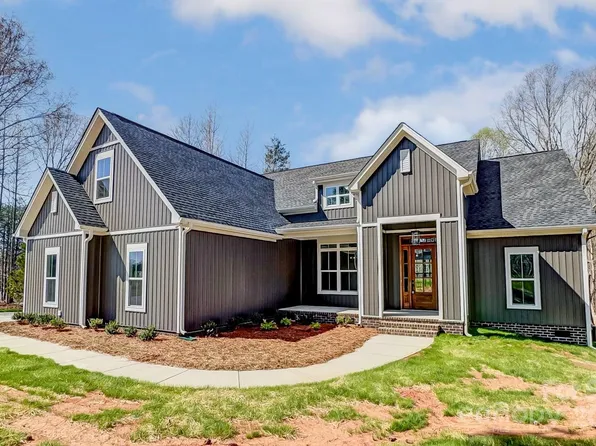 4262 Brandy Creek Ct, Clover, SC 29710