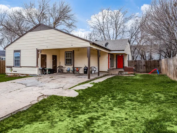 129/131 NE 22nd St, Grand Prairie, TX 75050