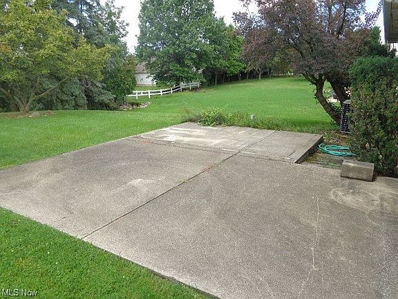 4th image of 7650 Walnutwood Dr