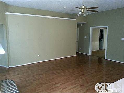 1st image of 1817 Crawford Dr
