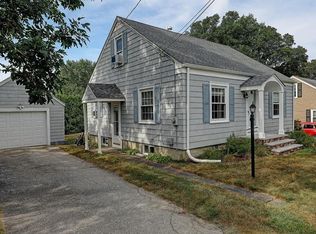 6 Dionne St, Westport, MA 02790