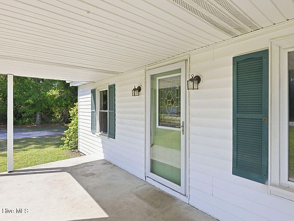 3rd image of 5250 Business Drive