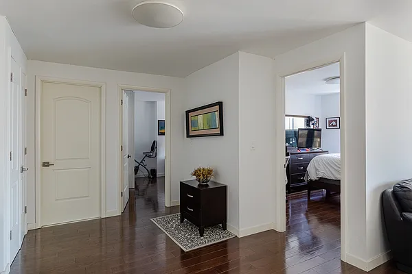 Rented by Compass | media 6