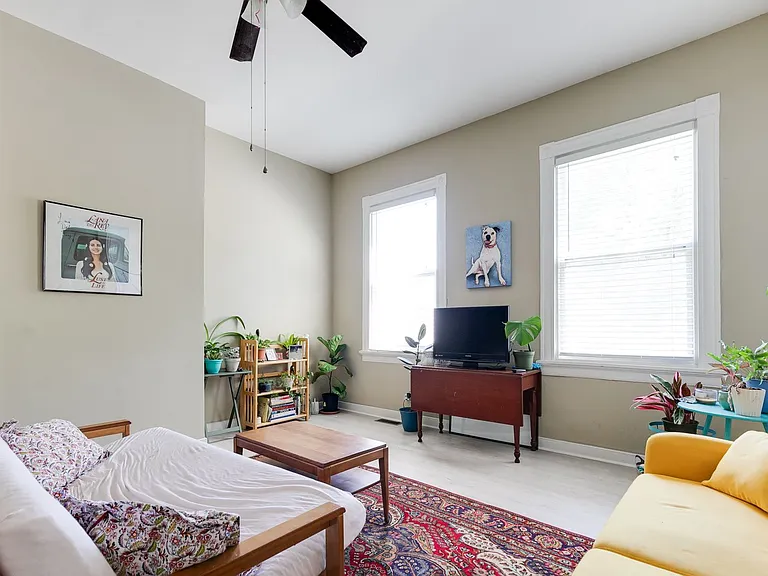 3151 Moody Ave — Photo 4