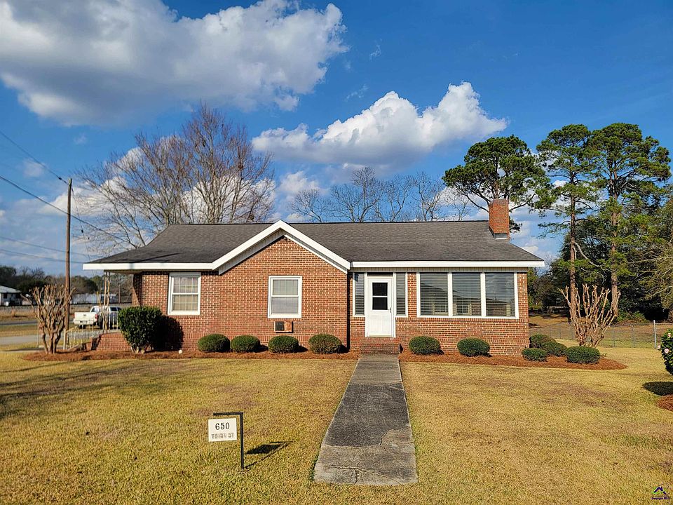 1st image of 650 3rd St