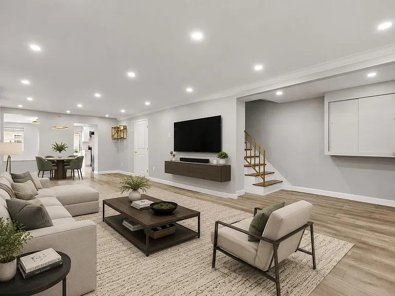 518 New York Ave #1 — Photo 1