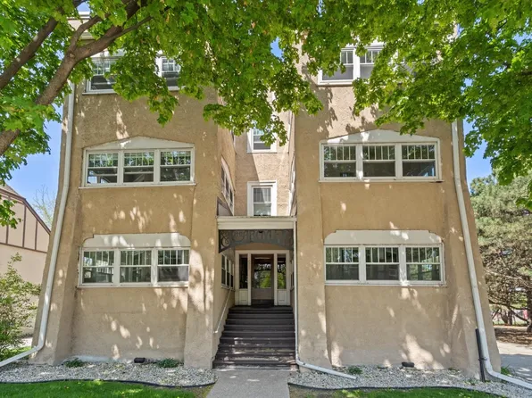 628 S Monroe Ave, Green Bay, WI 54301