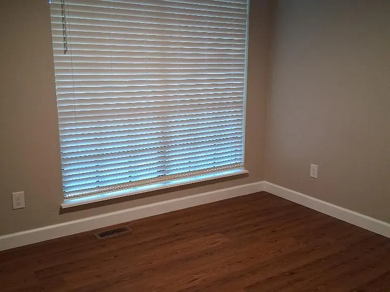 1305 Sun Cir — Photo 10