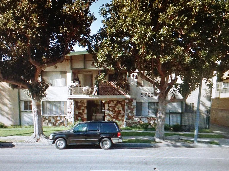 5763 Laurel Canyon Blvd #4 — Photo 2
