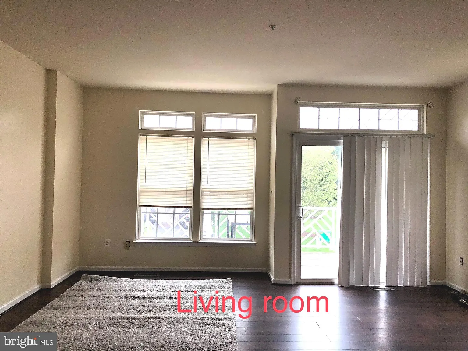 4 bed, 5.0 bath, 1688 sqft, $2,450 — Photo 2