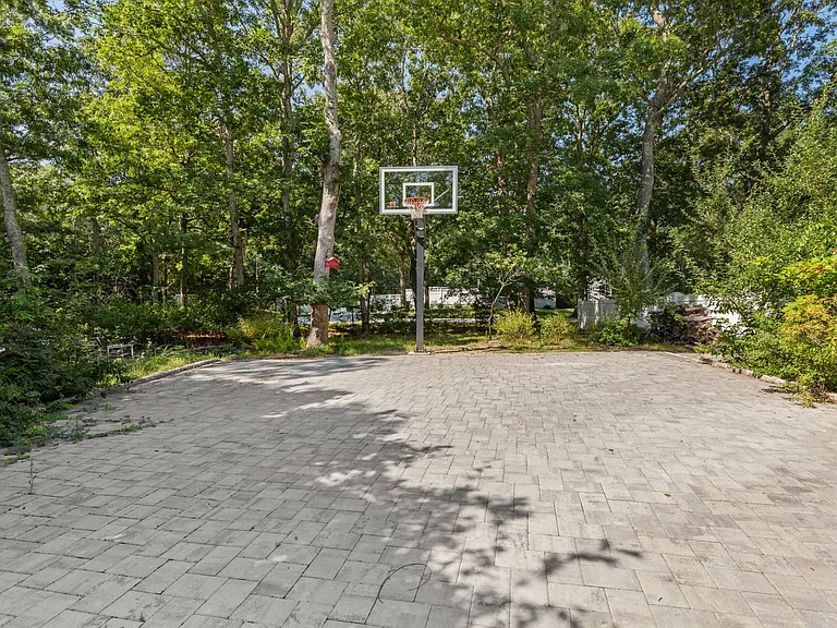 2 Skyes Neck Ct — Photo 20