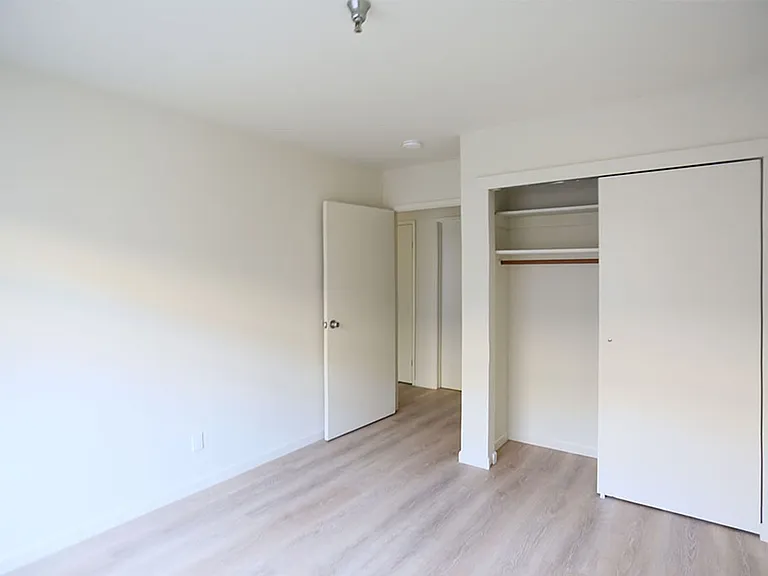 301 Jayne Ave #3 — Photo 10