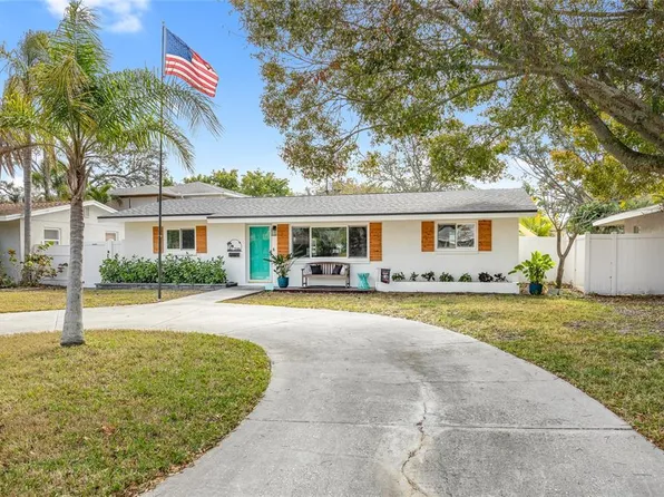 246 43rd Ave NE, Saint Petersburg, FL 33703