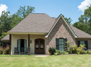 106 Lakefront Dr, Natchitoches, LA 71457