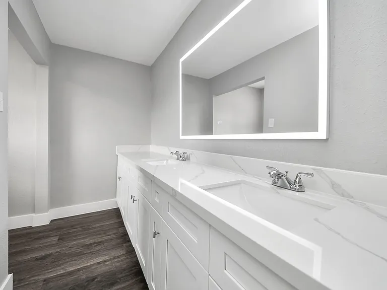 15423 Ridingwood Dr — Photo 29