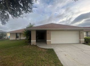 512 Finch Ct, Poinciana, FL 34759