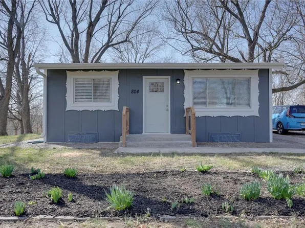 804 S Jones Rd, Independence, MO 64056