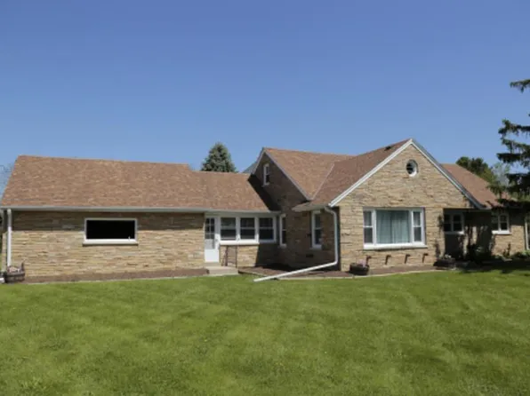 17350 W National Ave, New Berlin, WI 53146
