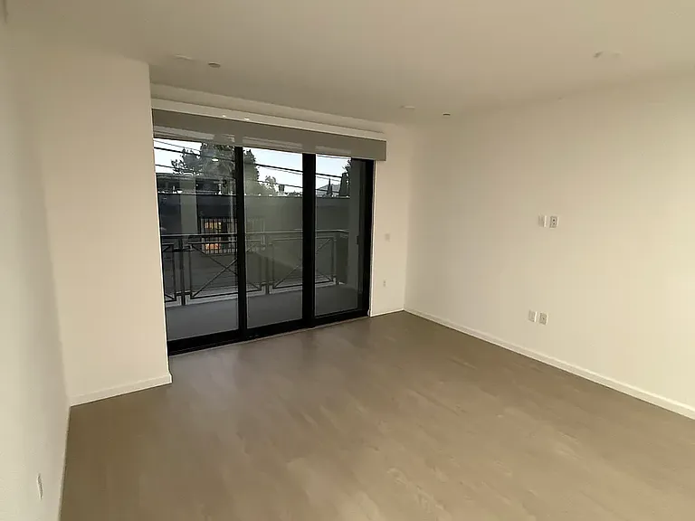 Doran Residences LLC — Photo 17