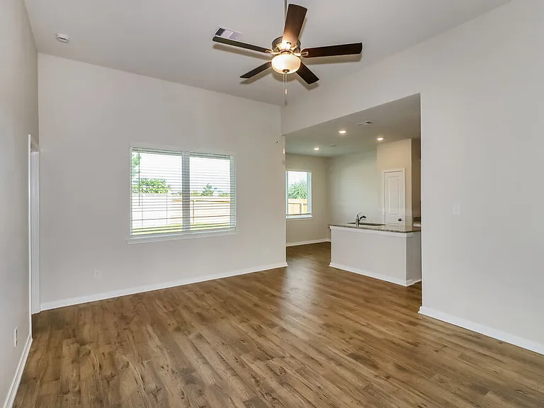 149 Dogwood Point Dr — Photo 3