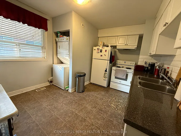 220 Rosedale Dr #1 — Photo 6