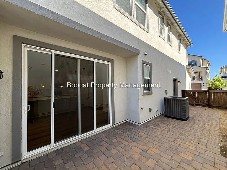 1287 Grove St — Photo 15