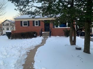 2735 N Wyoming St, Arlington, VA 22213