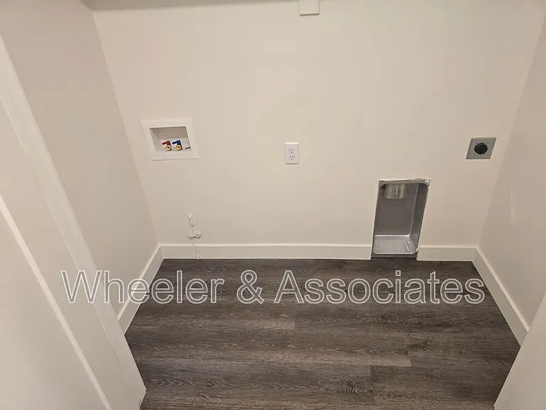 456 W 1080 S — Photo 16
