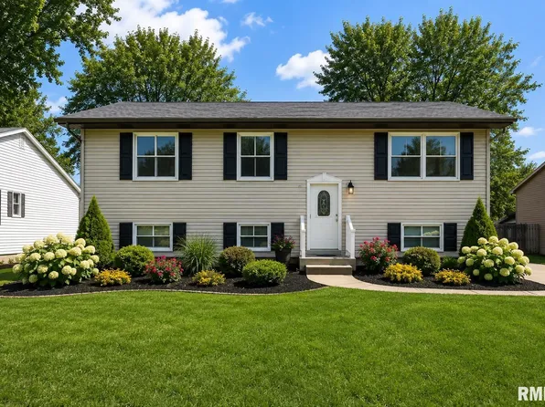 328 Parkview Dr, Rochester, IL 62563