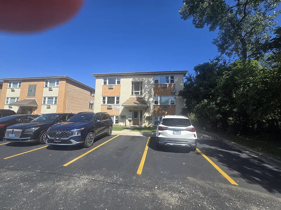 5015 River Rd #1W
