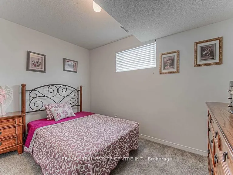 14 Amblecote Pl — Photo 22