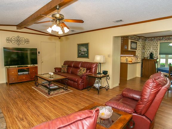 4th image of 503 Magnolia Dr