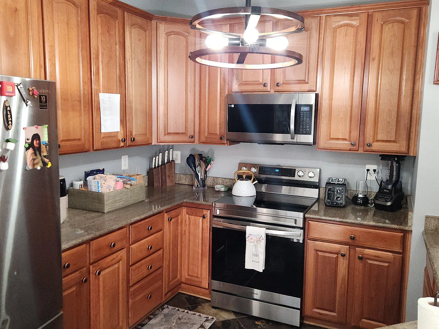 3 bed, 2.5 bath, 1722 sqft, $2,600 — Photo 3