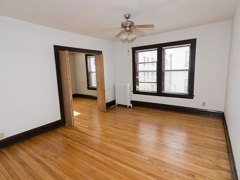 Stevens Square Apartments — Photo 166