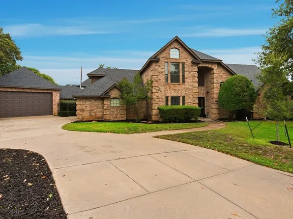 1006 Alta Vista Ct, Burleson, TX 76028