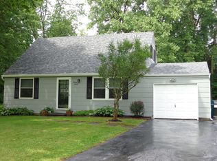 27 Hay Market Rd, Rochester, NY 14624