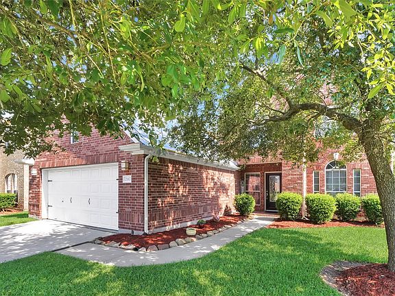 2nd image of 2117 Kingwood Dr