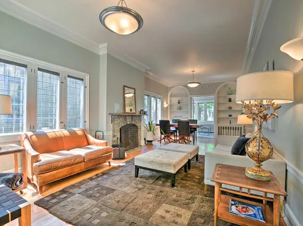 326 N Grove Ave #Id1305345p, Oak Park, IL 60302