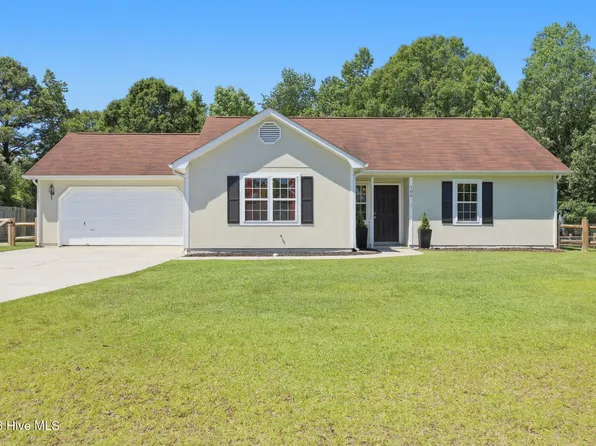 105 Glenwood Drive, Hubert, NC 28539