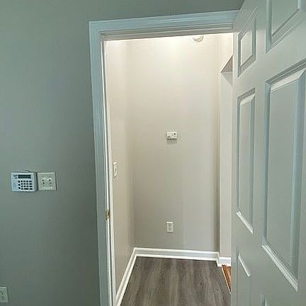 5th image of 7040 Kings Crown Dr